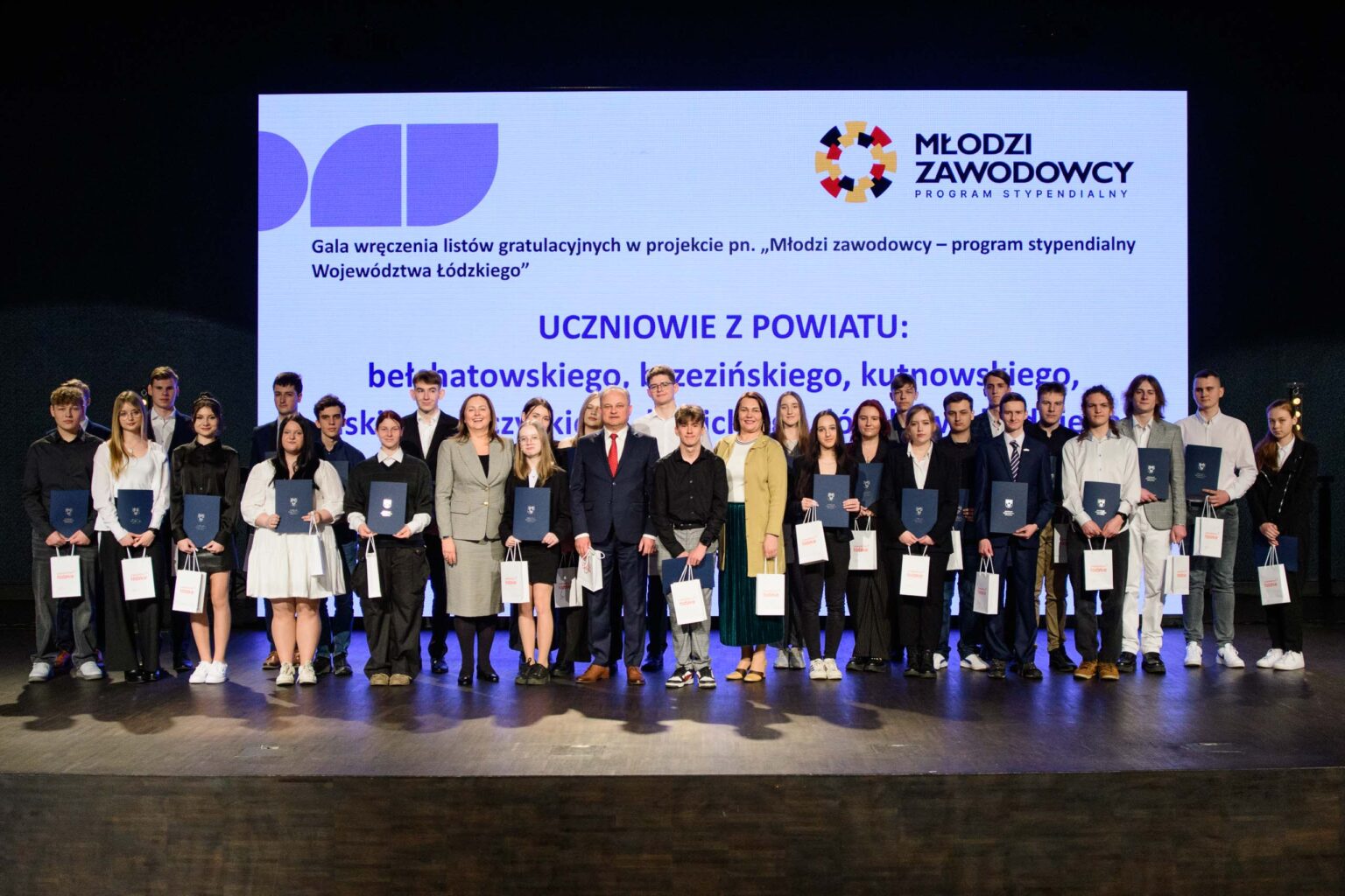 Gala stypendystow programu Mlodzi Zawodowcy Fot Sebastian Szwajkowski 22