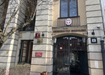 Szokujące zachowanie studentów Uniwersytetu Medycznego w Łodzi. Mieli wymieniać się zdjęciami ludzkich zwłok