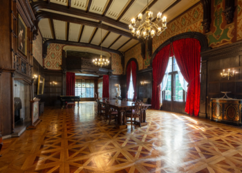 Sobota, wolna sobota. Odrestaurowana Sala Balowa w Pałacu Herbsta