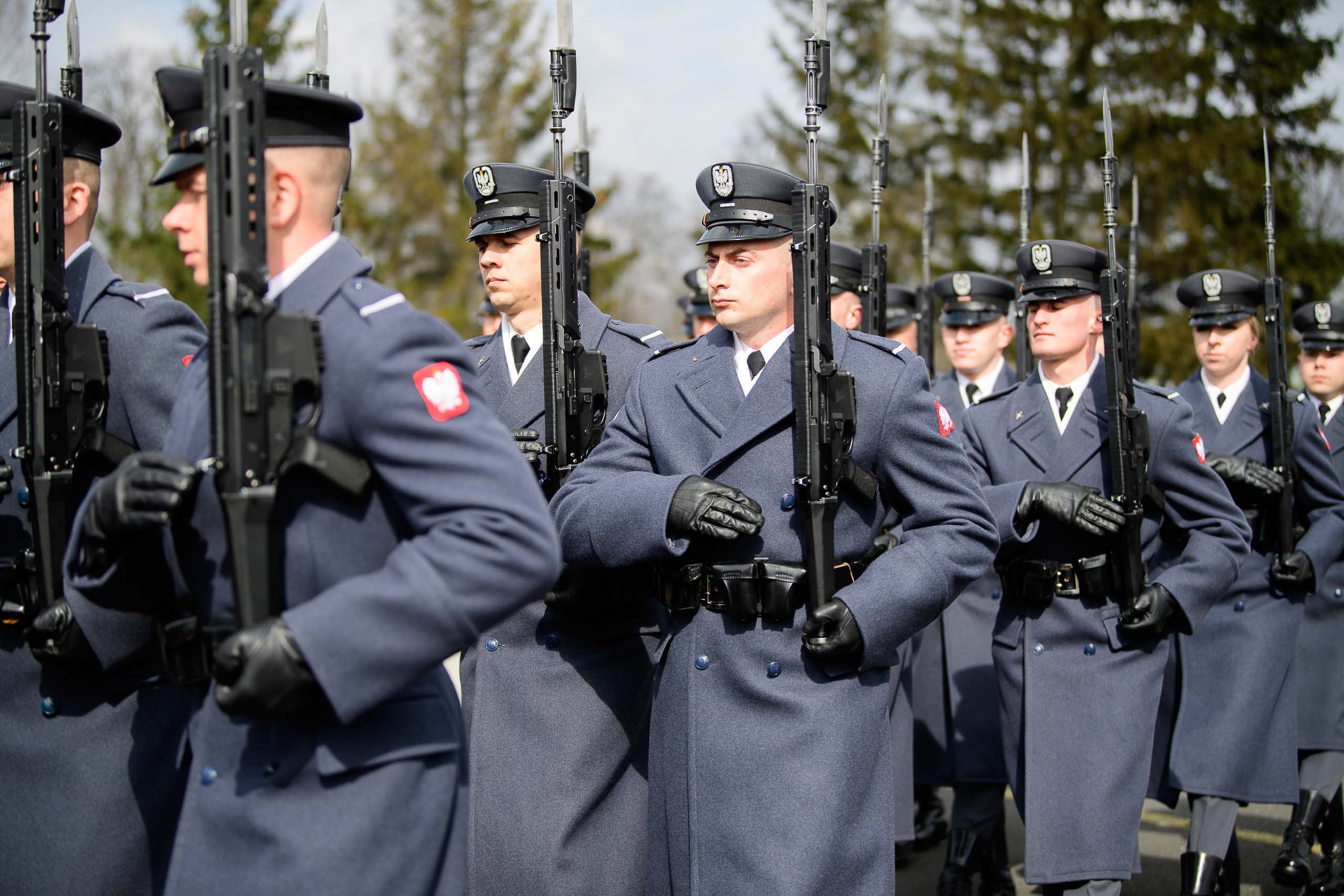 Wiceminister Obrony Narodowej w bazie lotniczej w Łasku: Na pewno nie będzie powrotu obowiązkowej służby wojskowej