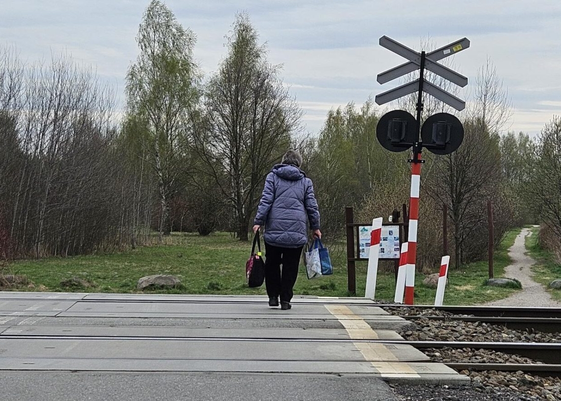 Przejazd przy ulicy Spartańskiej w Łodzi będzie zlikwidowany? Mieszkańcy protestują 1 Przejazd przy ulicy Spartańskiej w Łodzi będzie zlikwidowany? Mieszkańcy protestują