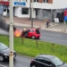 Pożar samochodu na Rzgowskiej w Łodzi. Auto spłonęło doszczętnie