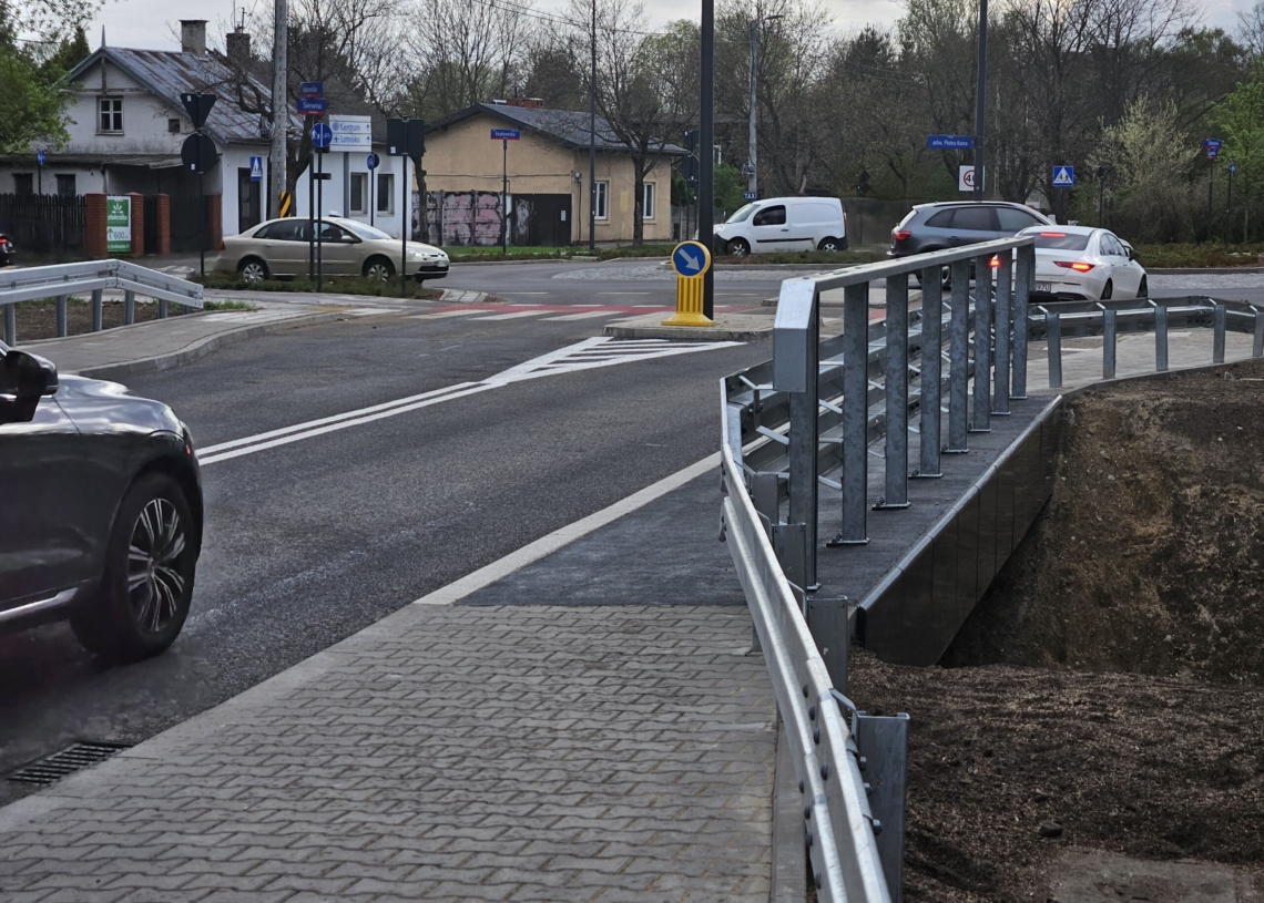 Mostek na Siewnej w Łodzi już przejezdny. Zmiany w MPK