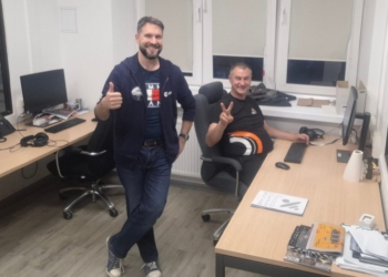 Szkiełko i oko. Życie na planecie oddalonej od Ziemi o 124 lata świetlne