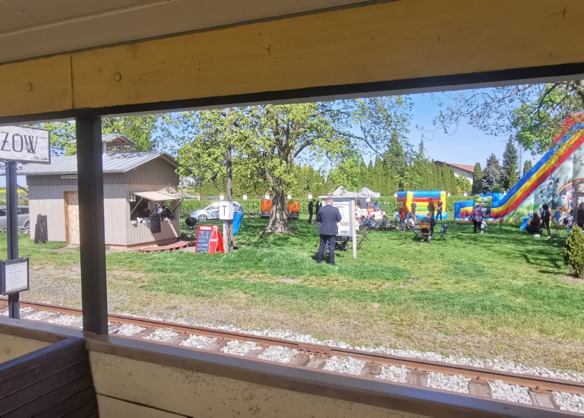Rogowska Kolej Wąskotorowa rozpoczyna sezon. Pojedziemy do Jeżowa - czy ruszą także inne połączenia? 1 Rogowska Kolej Wąskotorowa zaczyna sezon. Pojedziemy do Jeżowa - czy ruszą także inne połączenia?