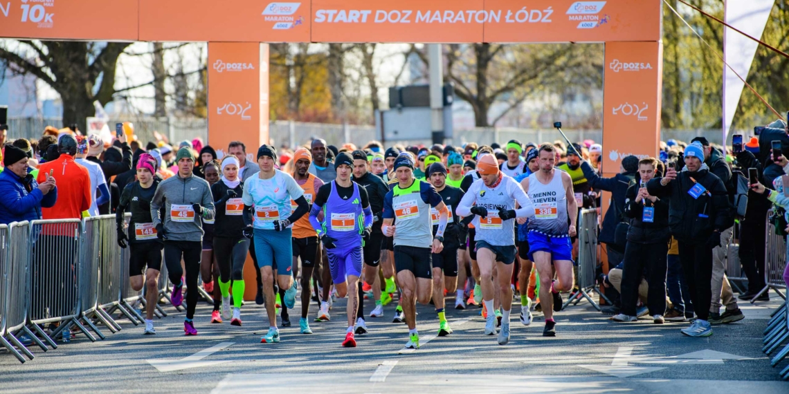 DOZ Maraton 2025. Tysiące biegaczy na ulicach Łodzi [ZDJĘCIA] - Radio Łódź