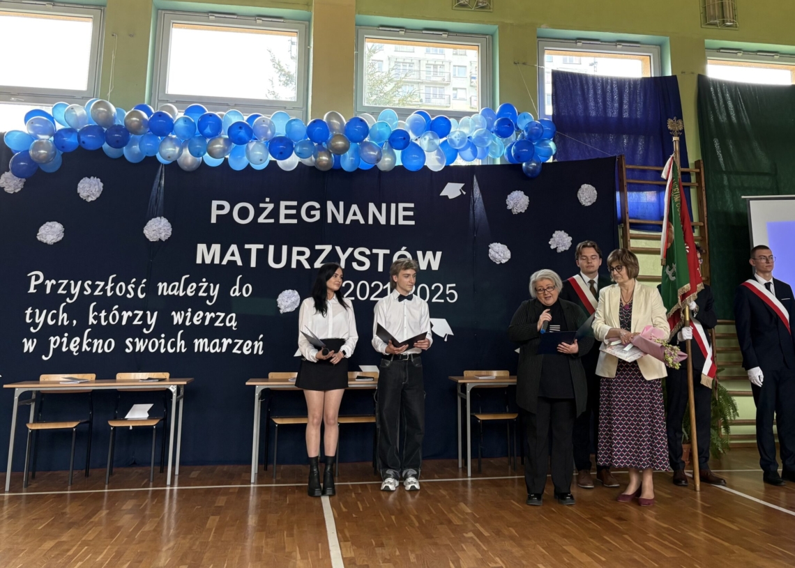 Zakończenie roku maturzystów w XXIX LO w Łodzi. "Jest to rozpoczęcie nowego etapu w moim życiu"