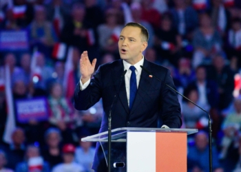 Konwencja Karola Nawrockiego w hali EXPO. Poparcia udzielił mu prezydent Andrzej Duda
