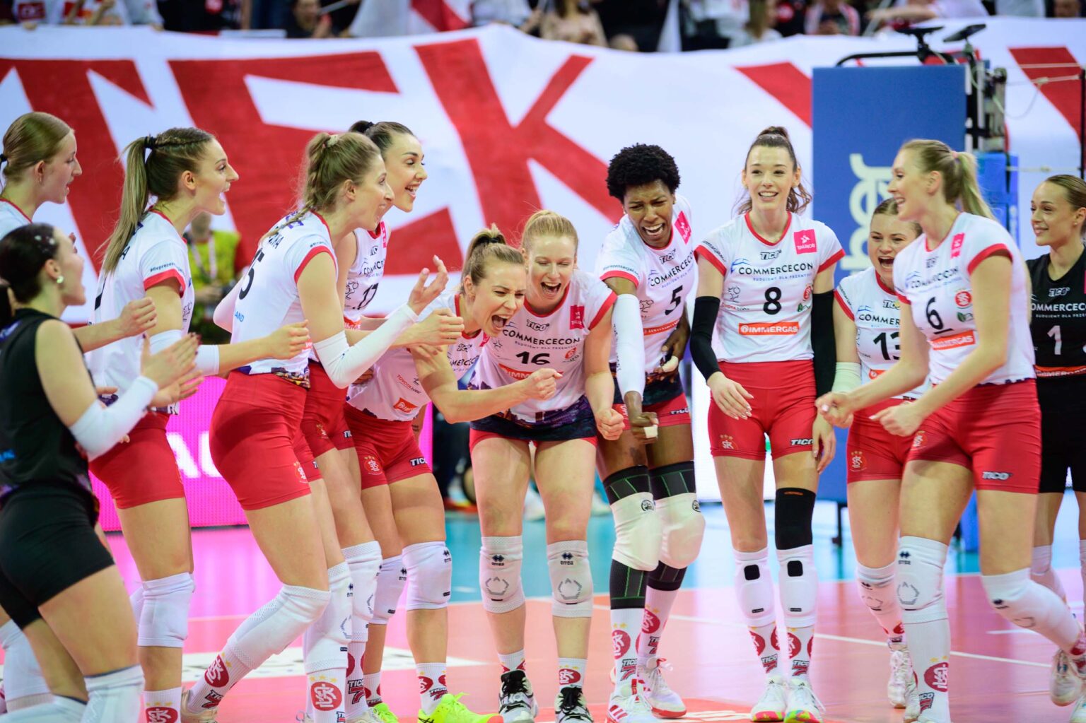 LKS Commercecon vs DevelopRes Rzeszow Fot Sebastian Szwajkowski 11