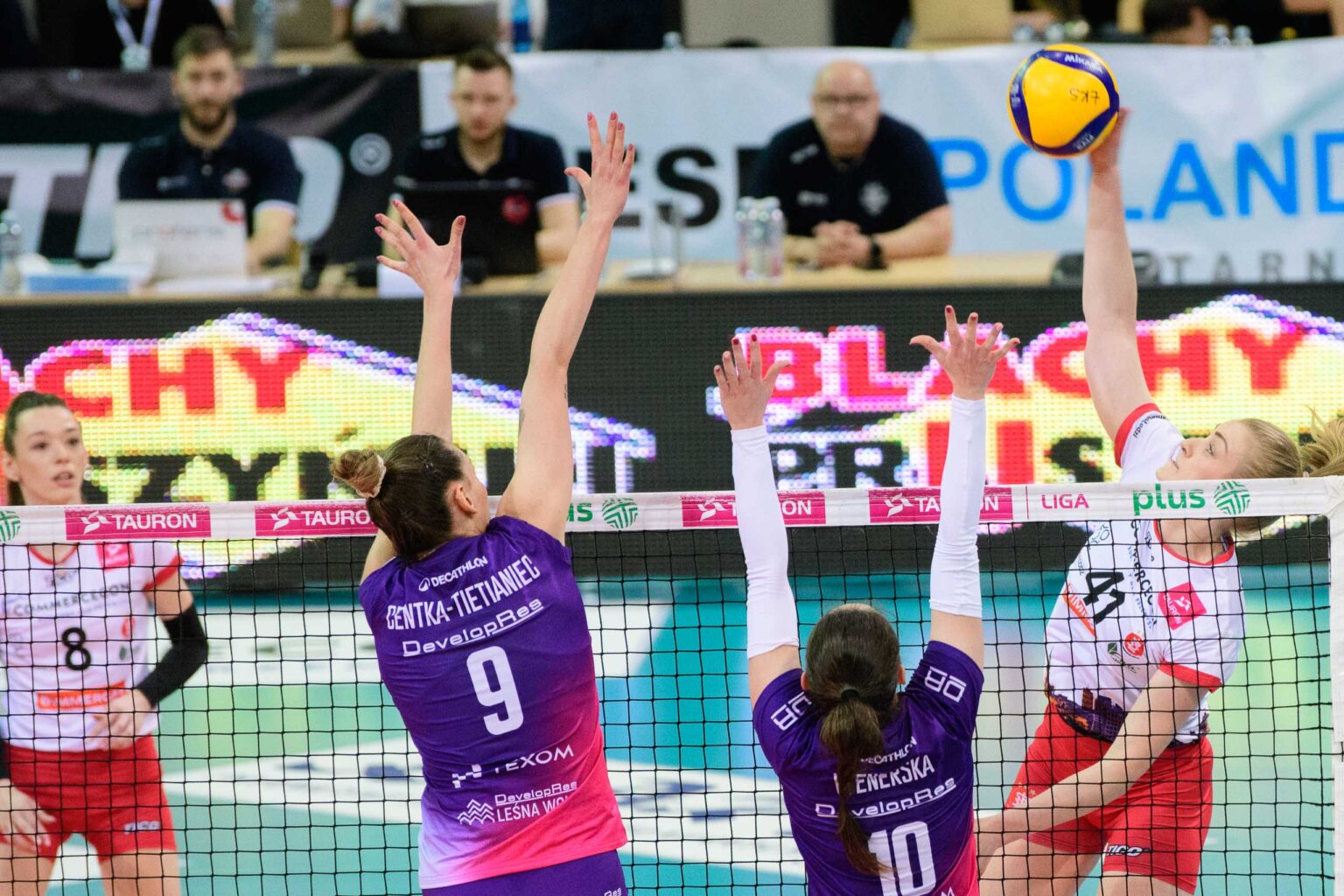 LKS Commercecon vs DevelopRes Rzeszow Fot Sebastian Szwajkowski 17