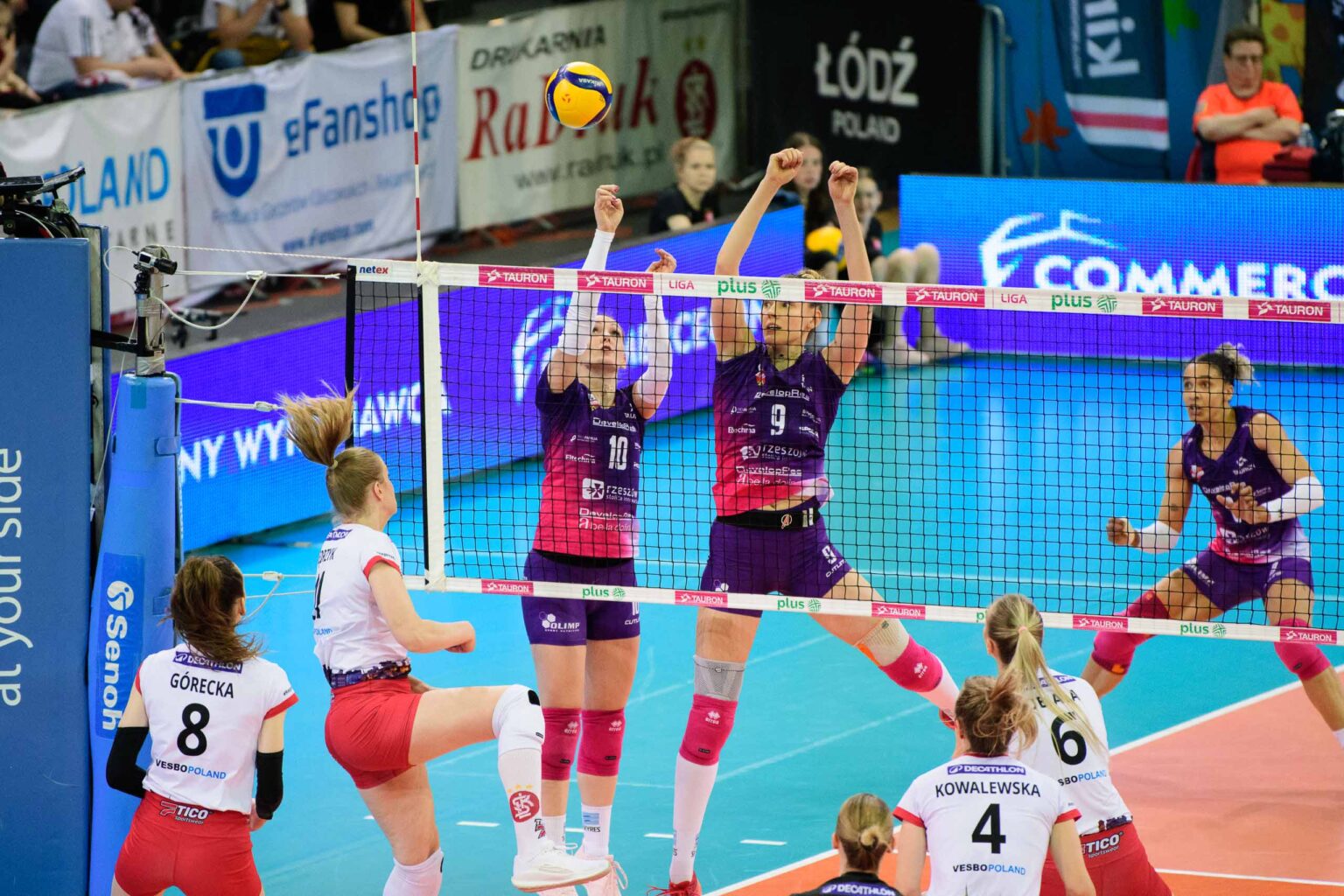 LKS Commercecon vs DevelopRes Rzeszow Fot Sebastian Szwajkowski 30