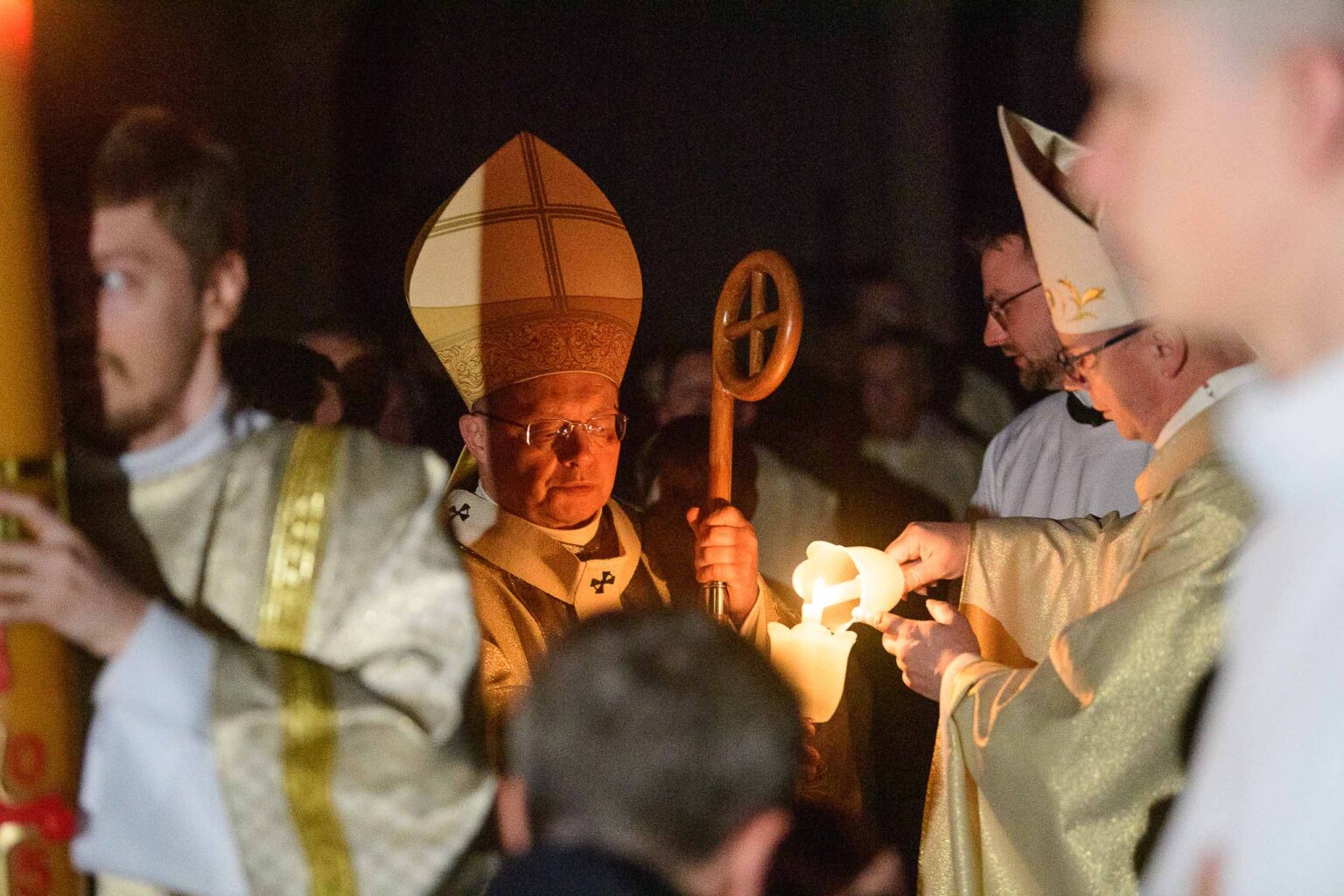 Liturgia w Wielka Sobote w lodzkiej Katedrze Fot Sebastan Szwajkowski 21