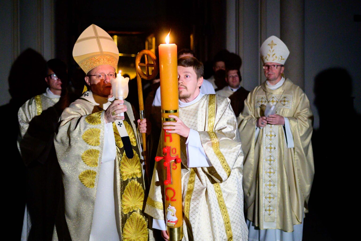 Liturgia w Wielka Sobote w lodzkiej Katedrze Fot Sebastan Szwajkowski 8