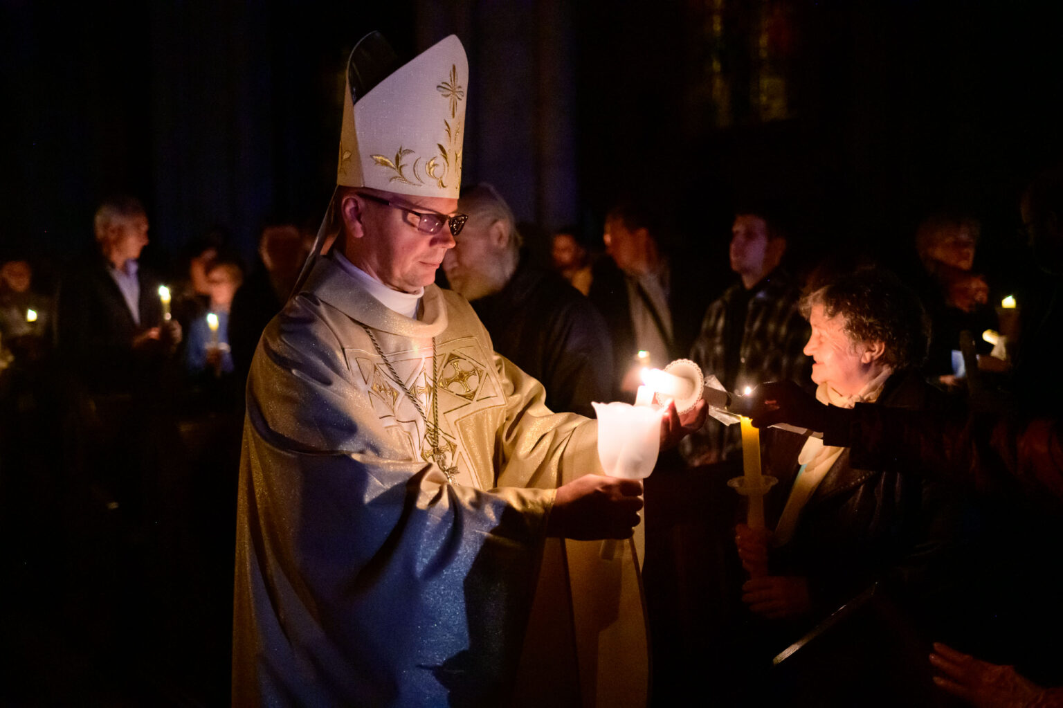 Liturgia w Wielka Sobote w lodzkiej Katedrze Fot Sebastan Szwajkowski 9