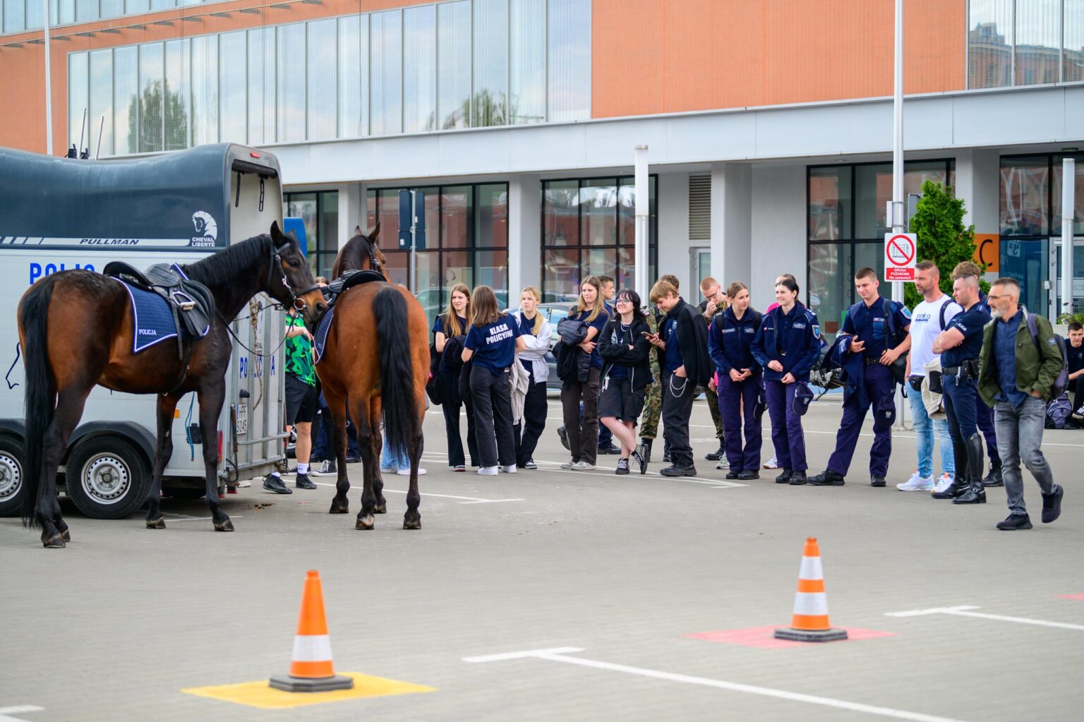 Piknik policyjny w Zatoce Sportu Fot Sebastian Szwajkowski 20