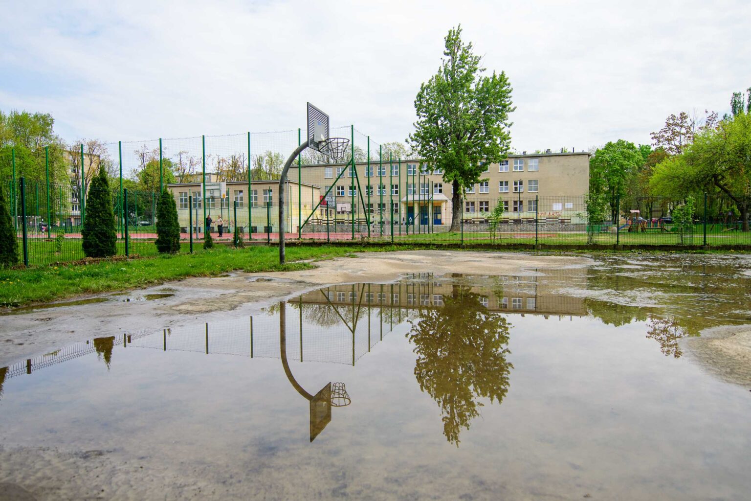 Usuwanie awarii wodociagowej Bratyslawska Fot Sebastian Szwajkowski 17