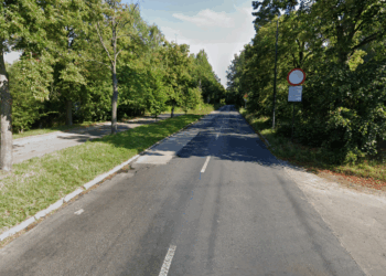 Ruch samochodowy pozostanie na ulicy Wycieczkowej. Mieszkańcy domagają się zakazu
