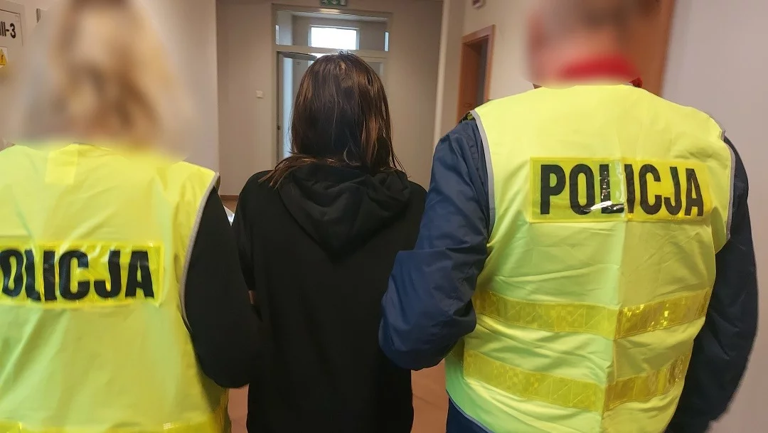 Szokujące morderstwo w Tomaszowie Mazowieckim. Kobieta odpowie za ojcobójstwo