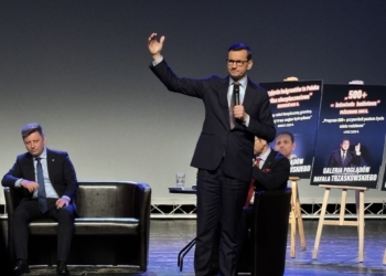 Mateusz Morawiecki z wizytą w Bełchatowie. "To częściowo wolne wybory"