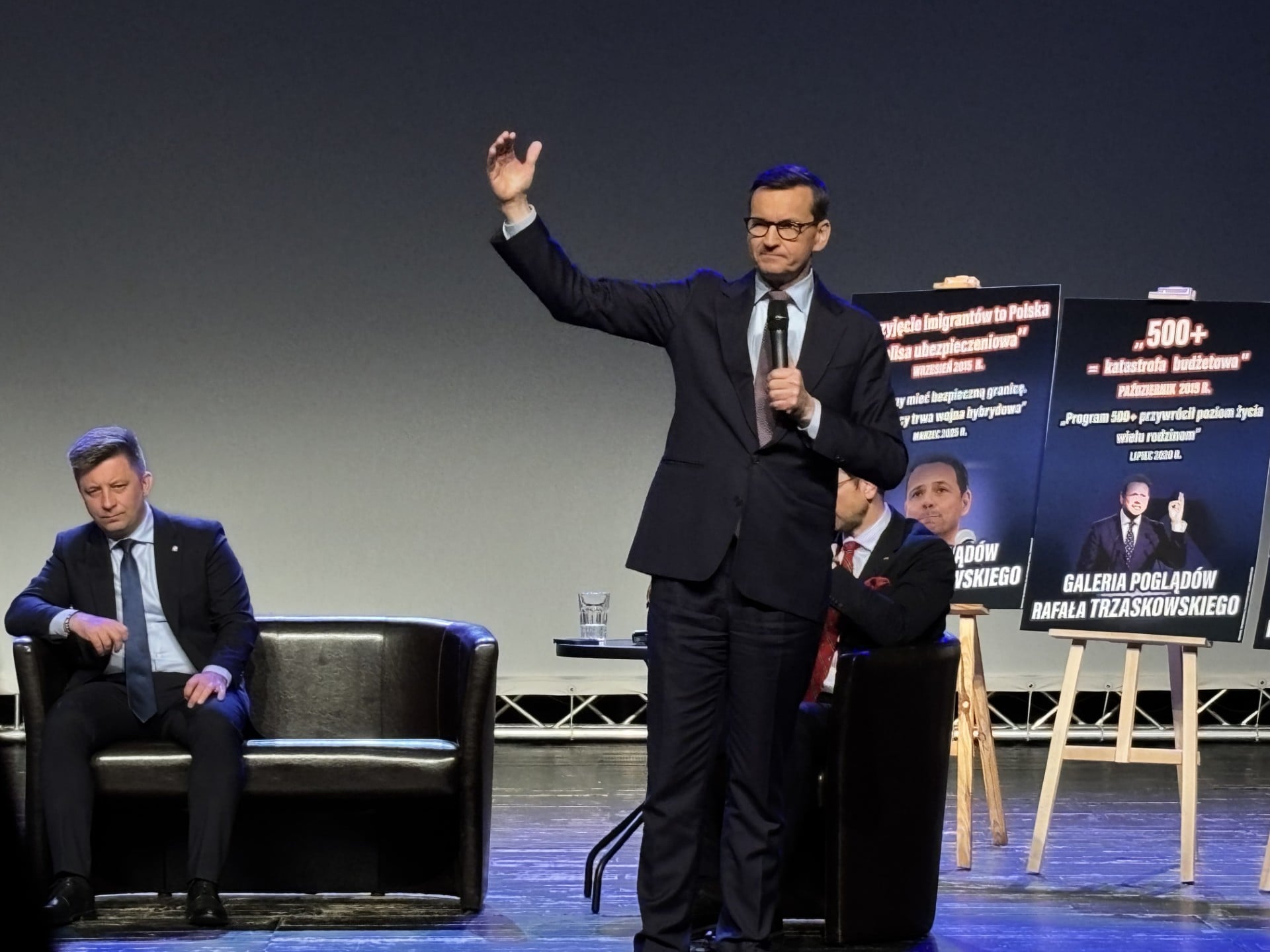 Mateusz Morawiecki z wizytą w Bełchatowie. "To częściowo wolne wybory"