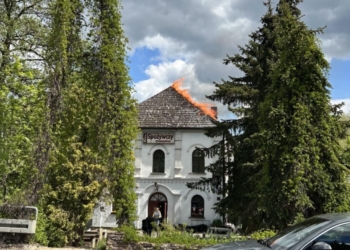 Pożar XIX-wiecznej dawnej synagogi w Inowłodzu. Konieczna była rozbiórka