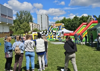 Piknik z okazji Dnia Rodzicielstwa Zastępczego w parku Baden-Powella. "Co roku jest tu pięknie i kolorowo"