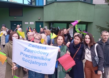 Trwa protest pracowników MOPS Łódź. Sprawa ciągnie się od 2019 r.