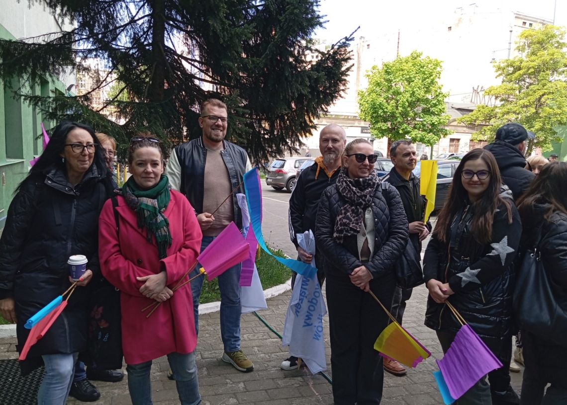 Trwa protest pracowników MOPS Łódź. Sprawa ciągnie się od 2019 r.