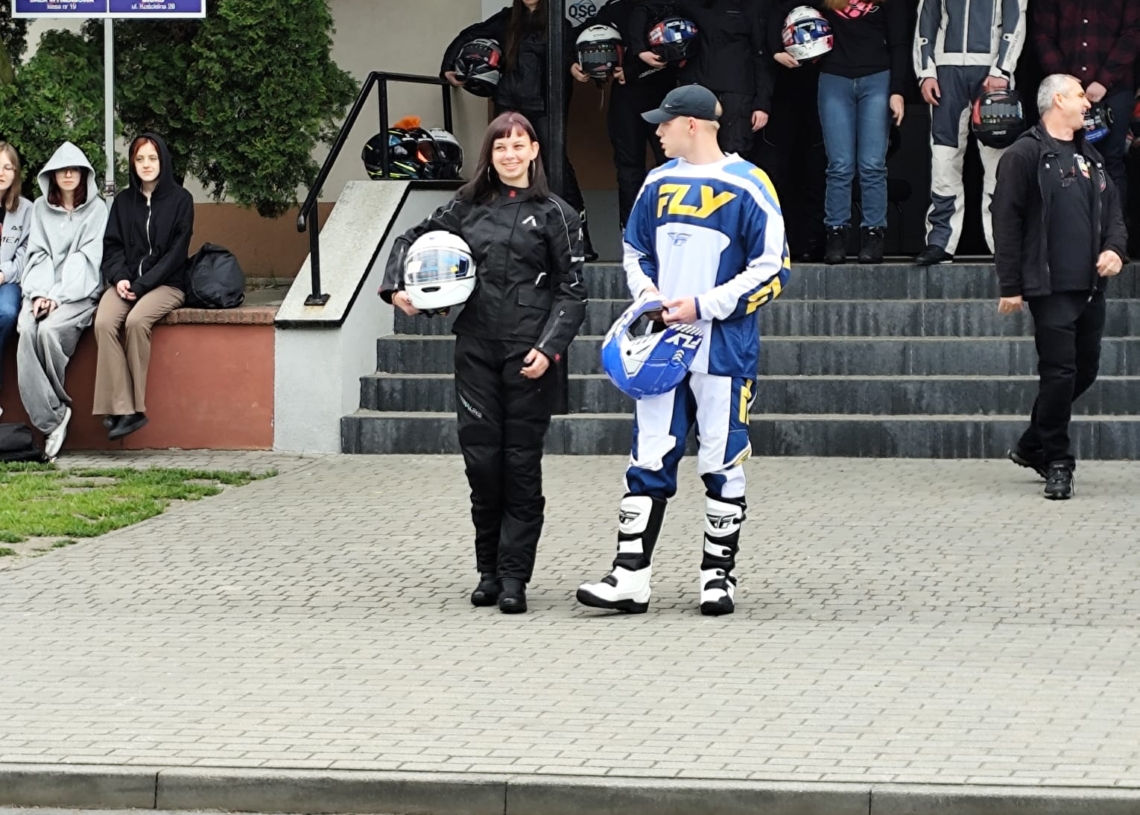 Wyjątkowa, motocyklowa impreza w Zduńskiej Woli. Dziewiąta edycja wydarzenia „Bezpiecznie Jednośladem”