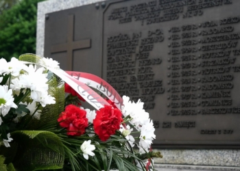 Oddali hołd zamordowanym żołnierzom w Bąkowej Górze