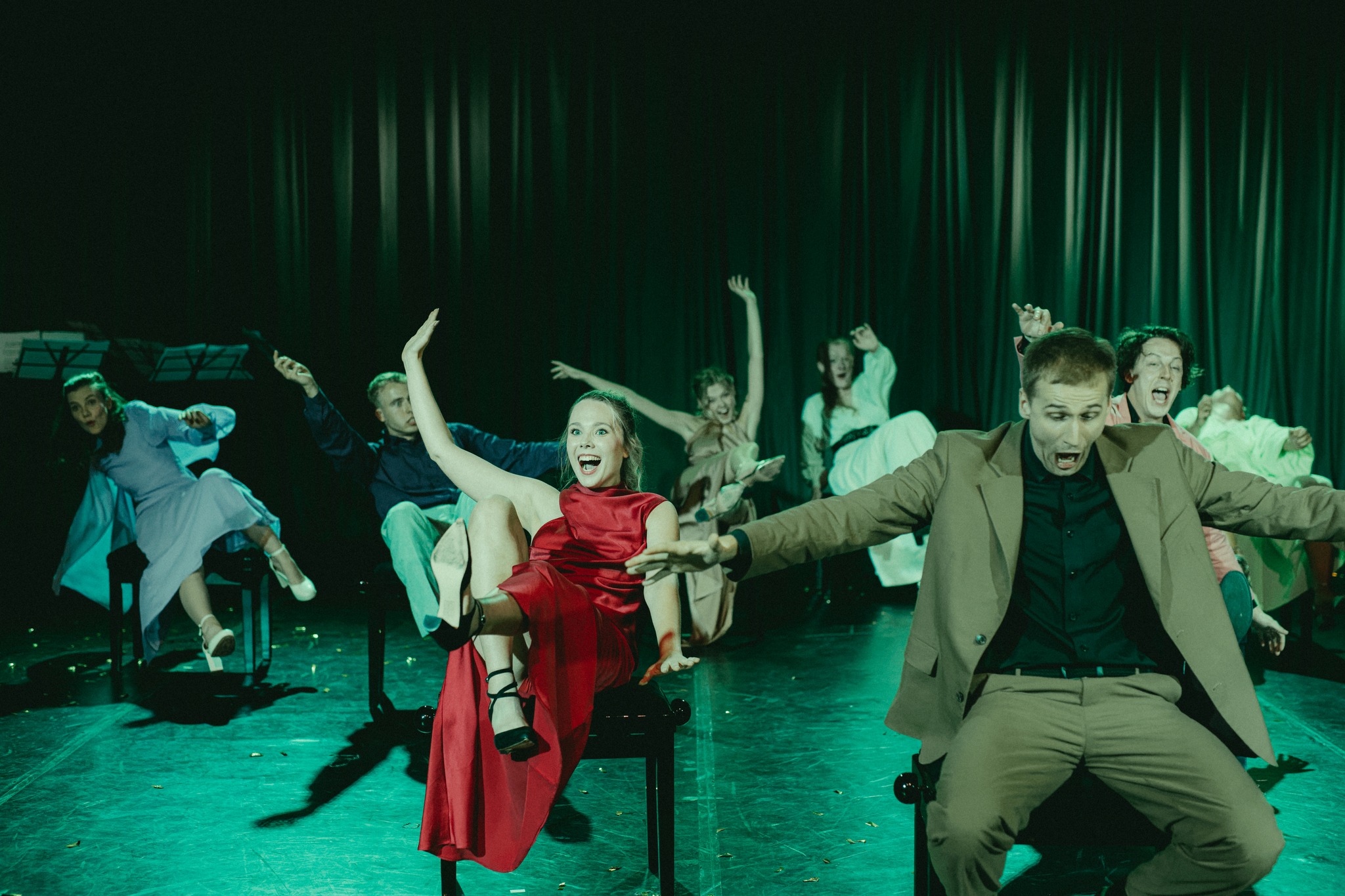 43. Festiwal Szkół Teatralnych. Młodość na deskach teatru 2 495240928 1210167270897920 8908916628892857075 n
