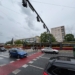 Stoją tramwaje na al. Piłsudskiego w Łodzi