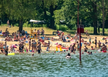 Kąpieliska i pływalnie w Łodzi otwarte dla łodzian. Znamy datę!
