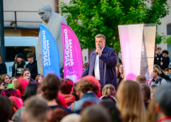 Adrian Zandberg w Łodzi. Kandydat na prezydenta mówił o energetyce jądrowej [ZDJĘCIA]