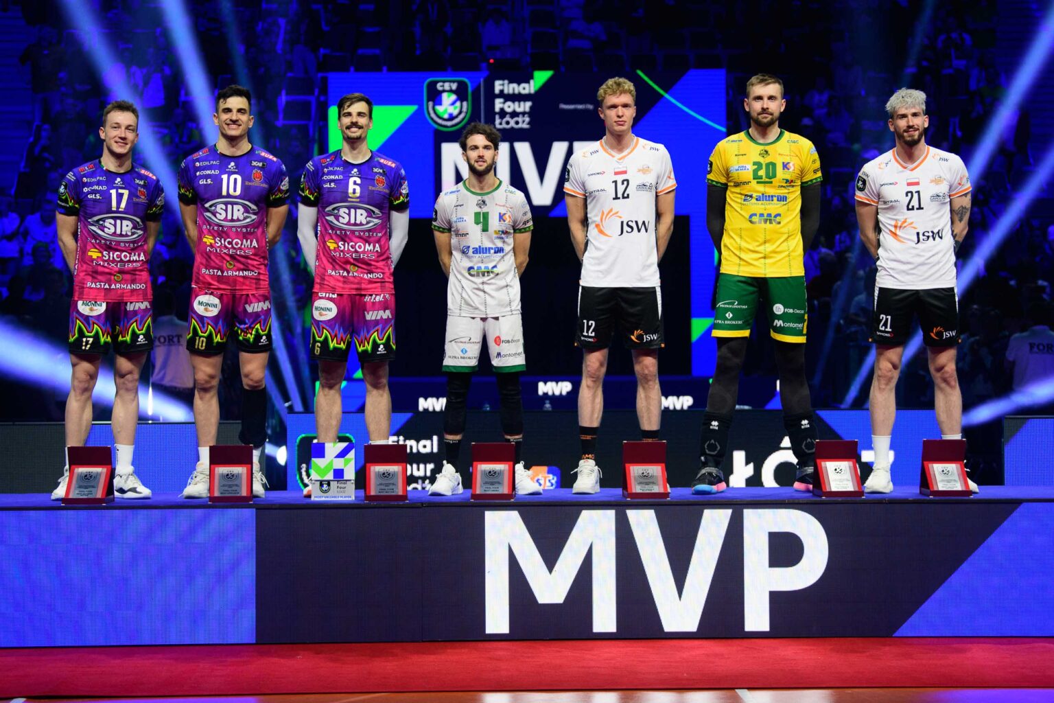 CEV Zwyciezcy dekoracja Fot Sebastian Szwajkowski 14