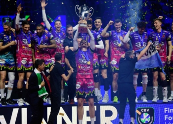 Siatkarska Liga Mistrzów w Atlas Arenie. Dekoracja zwycięzców i przegranych