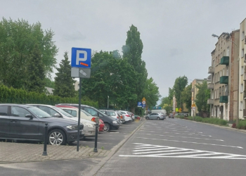 Parkingowy absurd na Polesiu