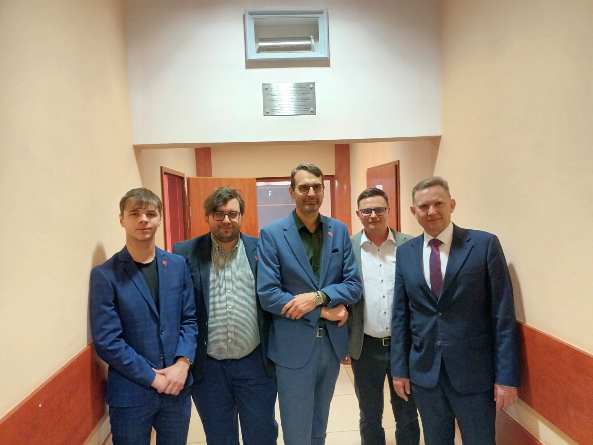 Kapsuła czasu w „Balbinie” i ponowne otwarcie „Olimpii”. Uniwersytet Łódzki świętuje jubileusz 80-lecia 1 Kapsuła czasu w „Balbinie” i ponowne otwarcie „Olimpii”. Uniwersytet Łódzki świętuje jubileusz 80-lecia