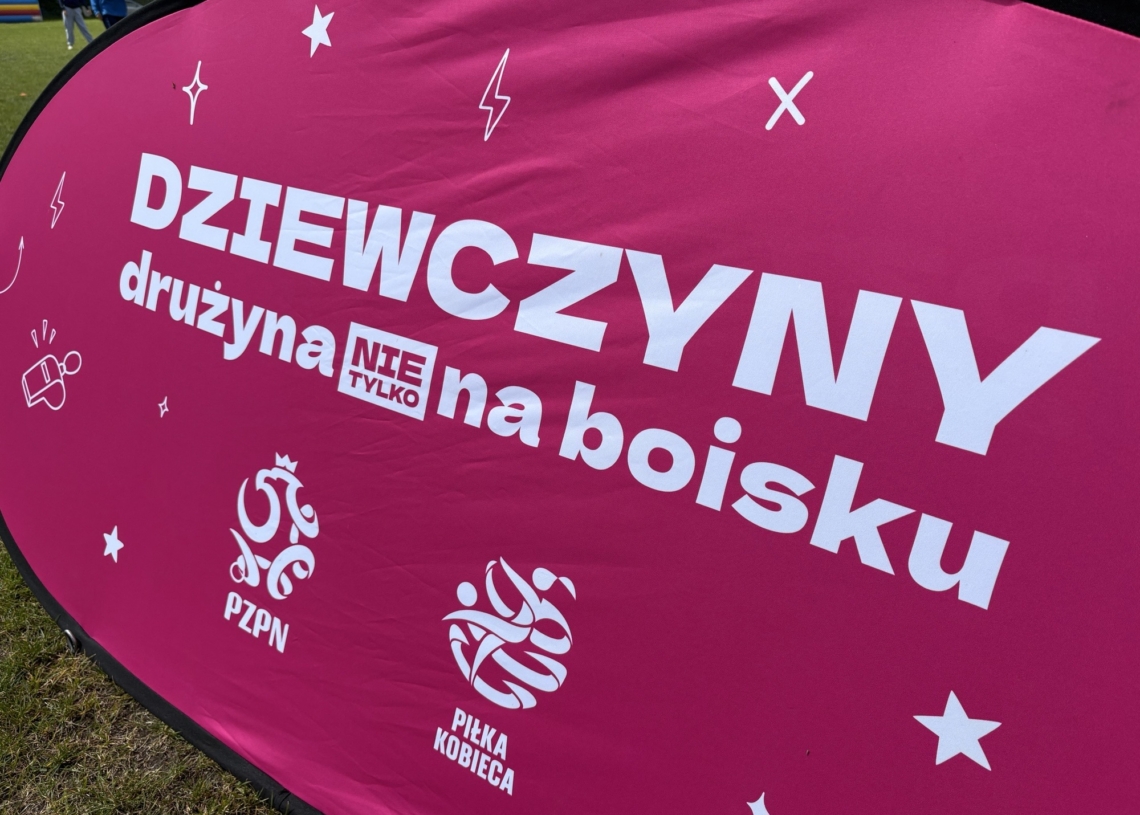 Festiwal piłkarski dla dziewczyn w łódzkim parku na Zdrowiu