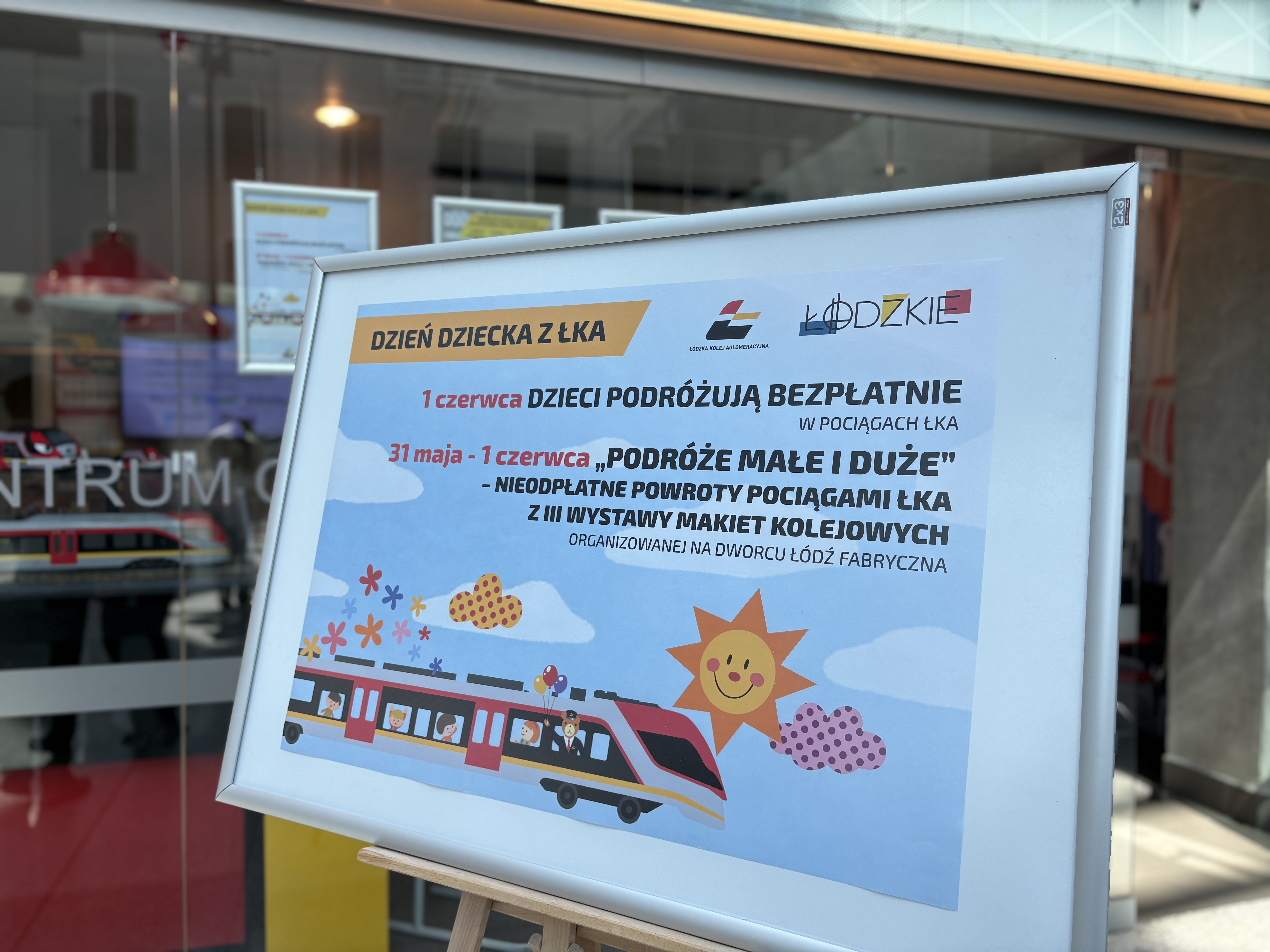 ŁKA na Dzień Dziecka. Darmowe przejazdy i atrakcje na Dworcu Fabrycznym