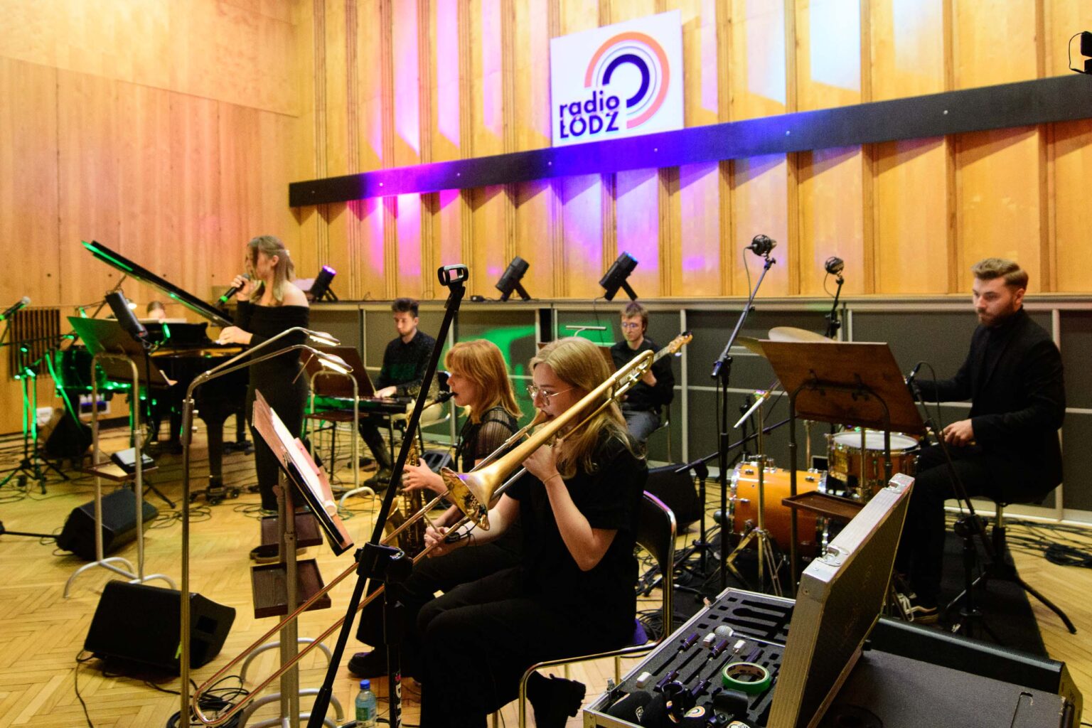 Koncert na Dzien Matki w Studiu Debicha Fot Sebastian Szwajkowski 13