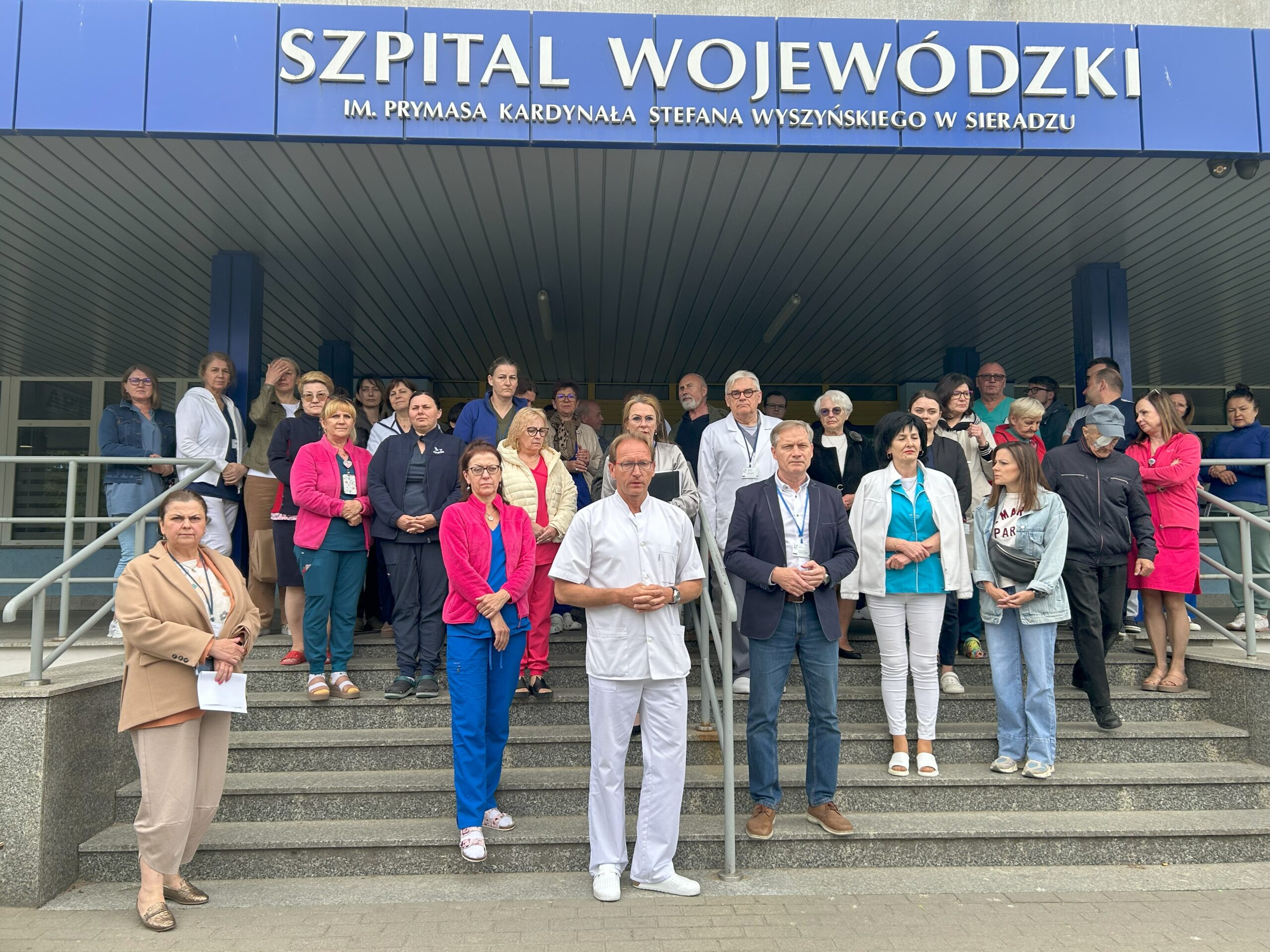 Milczący protest medyków ws. zamordowanego lekarza. "Milczenie jest wyrazem sprzeciwu wobec agresji i przemocy" 2 Milczący protest medyków ws. zamordowanego lekarza. "Milczenie jest wyrazem sprzeciwu wobec agresji i przemocy"