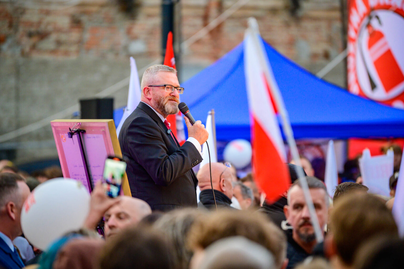 Spotkanie z Grzegorzem Braunem w Lodzi Fot Sebastian Szwajkowski 42