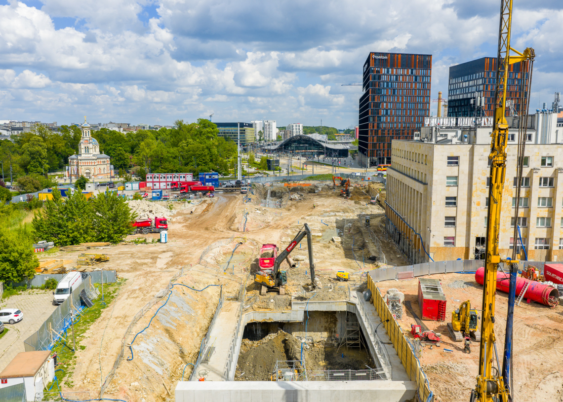 Komora Fabryczna w budowie. Tutaj tunel połączy się z dworcem [ZDJĘCIA]