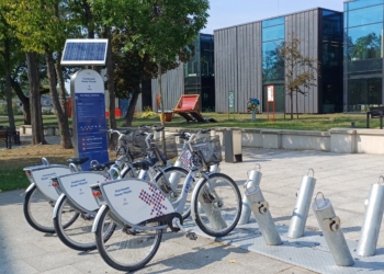 Z ulic zniknęły rowery miejskie i hulajnogi elektryczne