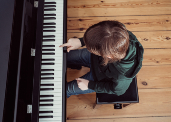 Charytatywny recital "Kwiaty Polskie" w Aleksandrowie Łódzkim. Dochód zostanie przeznaczony na wsparcie lokalnej szkoły
