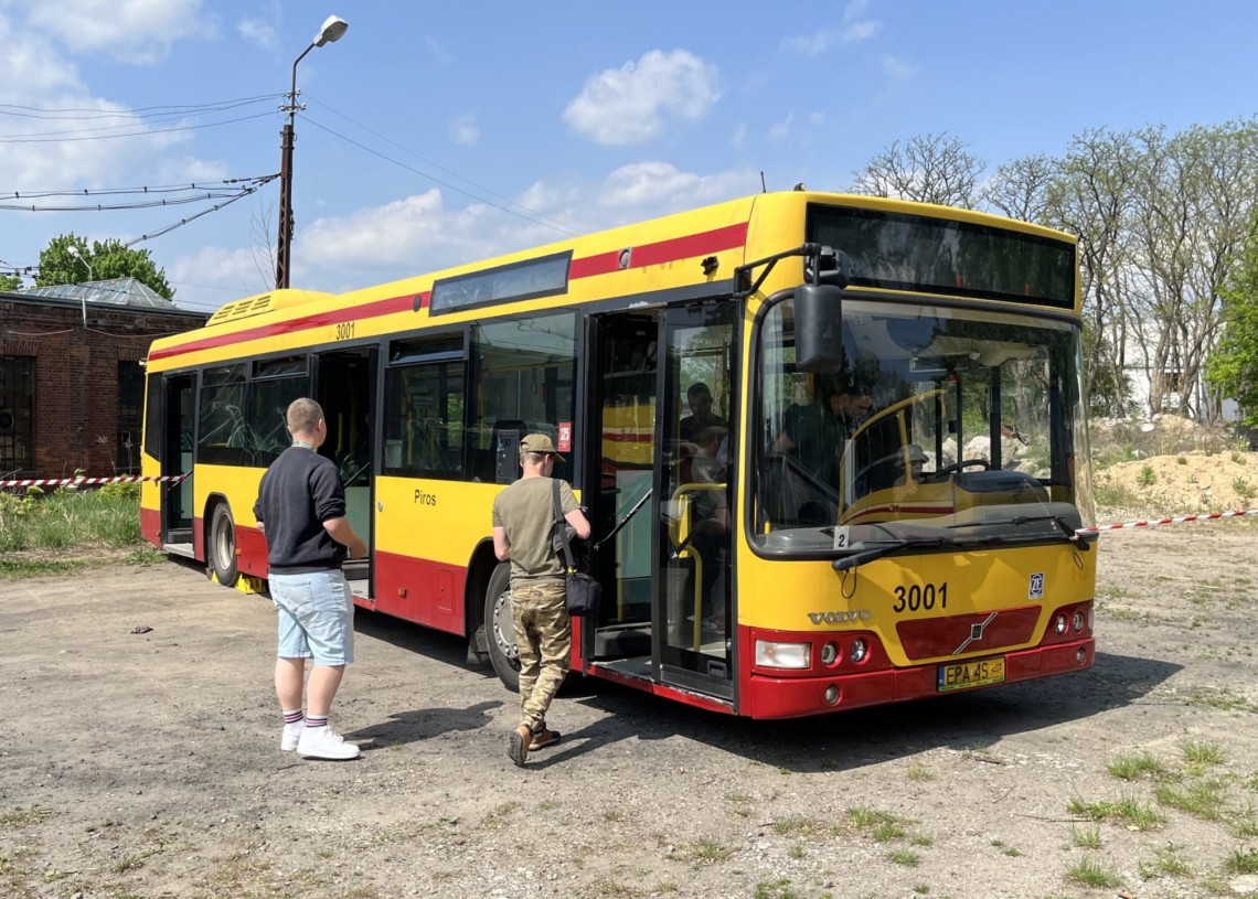 Gratka dla miłośników komunikacji miejskiej w zajezdni na Brusie. Majówkowa wystawa starych tramwajów i autobusów