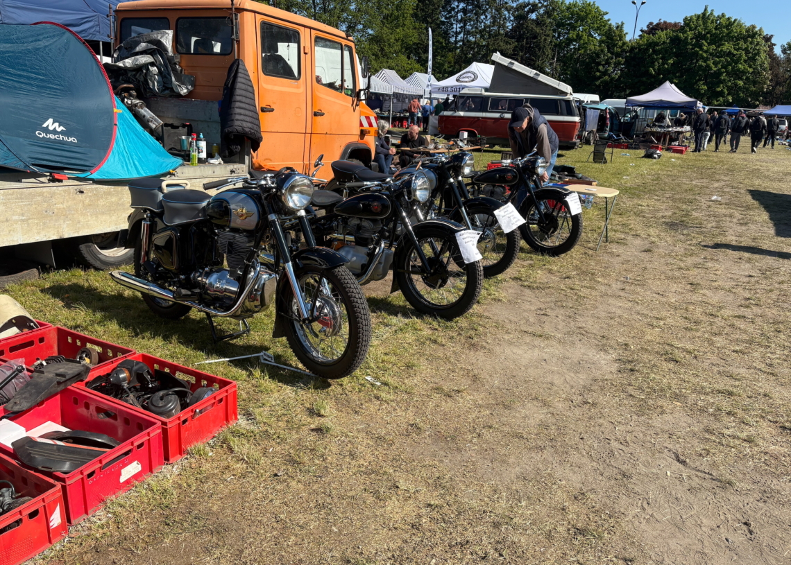 Moto Weteran Bazar 2025. Motocykle opanowały Stadion „START”