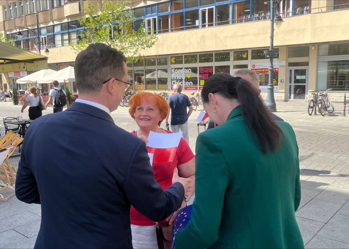 Łódzka Lewica w Dniu Flagi RP. „Flagę i symbole narodowe trzeba mieć przede wszystkim w sercu”