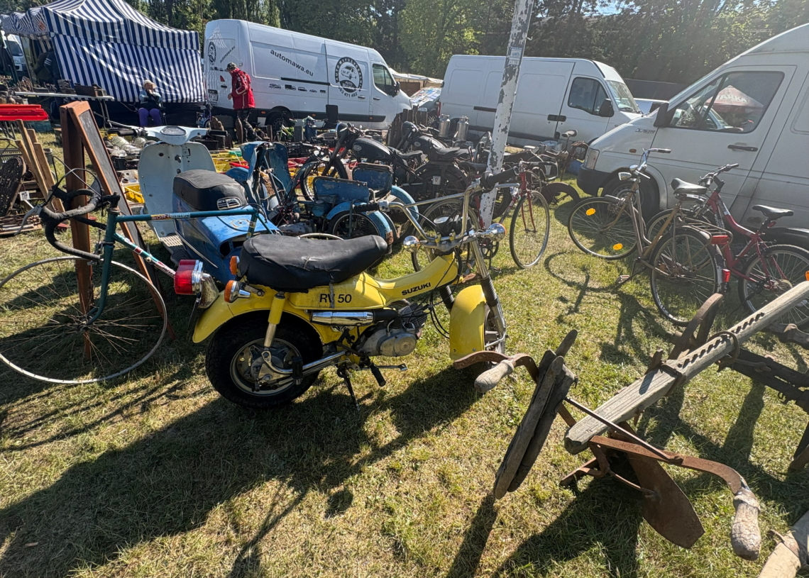 Moto Weteran Bazar 2025. Motocykle opanowały Stadion "START"